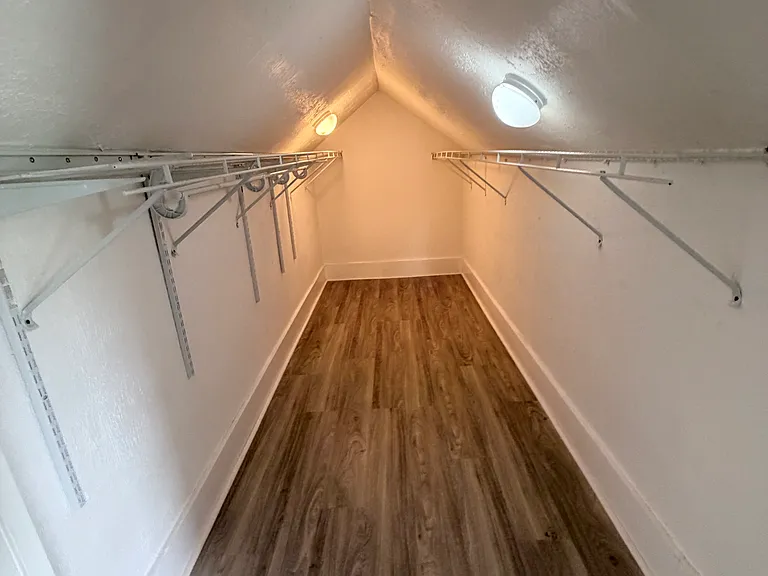 2301 East Ave — Photo 11