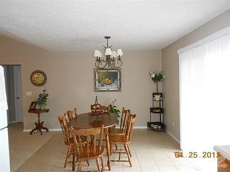 DINING ROOM!