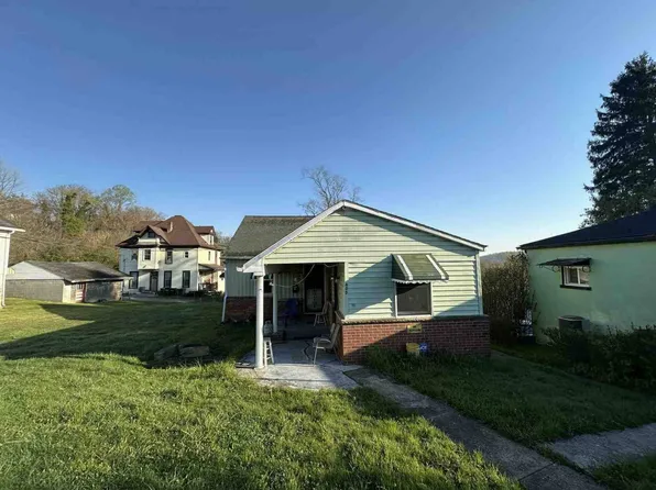 605 Maple Ave, Fairmont, WV 26554