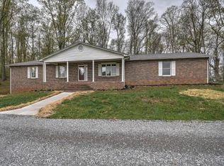1175 Old Hall Rd, Chuckey, TN 37641