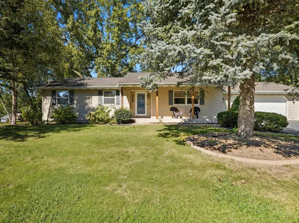 2325 Drop Anchor Dr, Crown Point, IN 46307