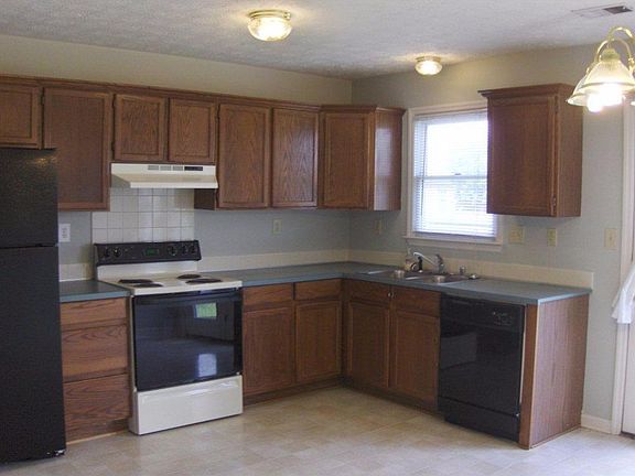 5th image of 3176 Glenwood Dr