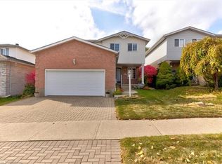 170 Northmanor Cres, Kitchener, ON N2N3C3