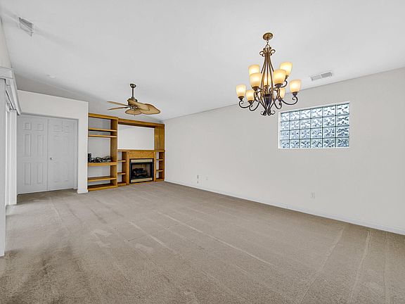 5th image of 8220 Pointe Dr
