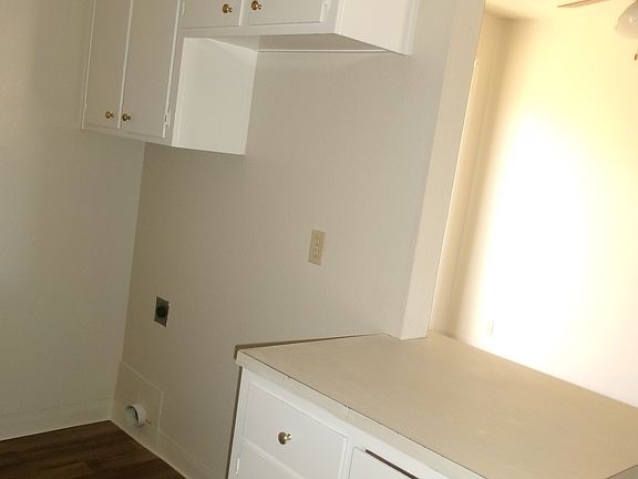 2nd image of 8021 Lan Ark Dr APT B