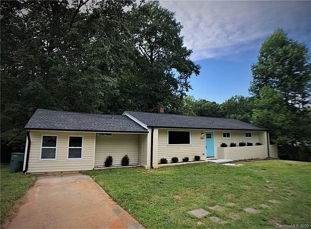 1st image of 1547 Sharon Ln