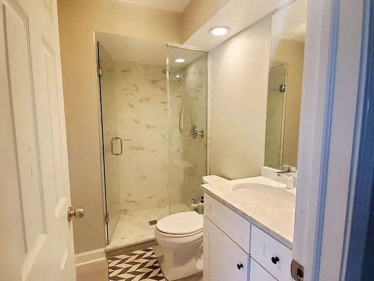 940 Burgess Cir — Photo 7