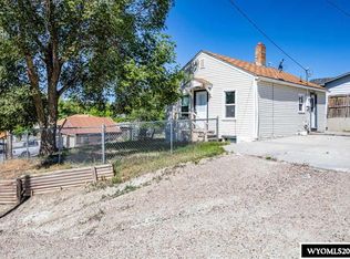 313 N 4th East St, Green River, WY 82935