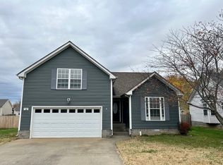 3692 S Jot Dr, Clarksville, TN 37040