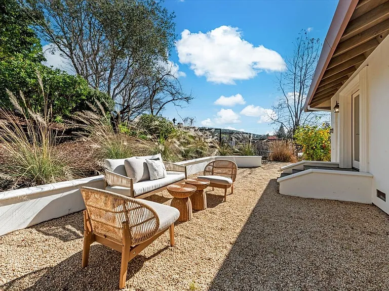 14 Maui Way — Photo 68