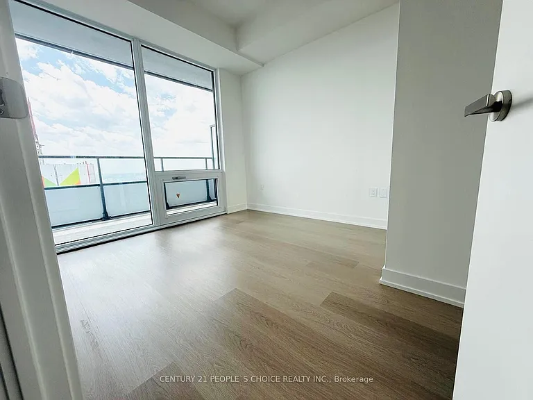 448 Burnhamthorpe Rd W #4401 — Photo 12