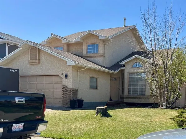 81 N Edgewood Cres W, Lethbridge, AB T1K 5Z3