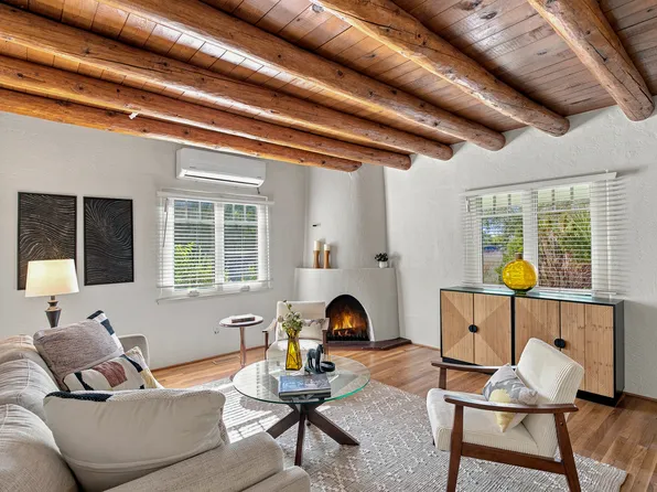 1401 Santa Cruz Dr, Santa Fe, NM 87505