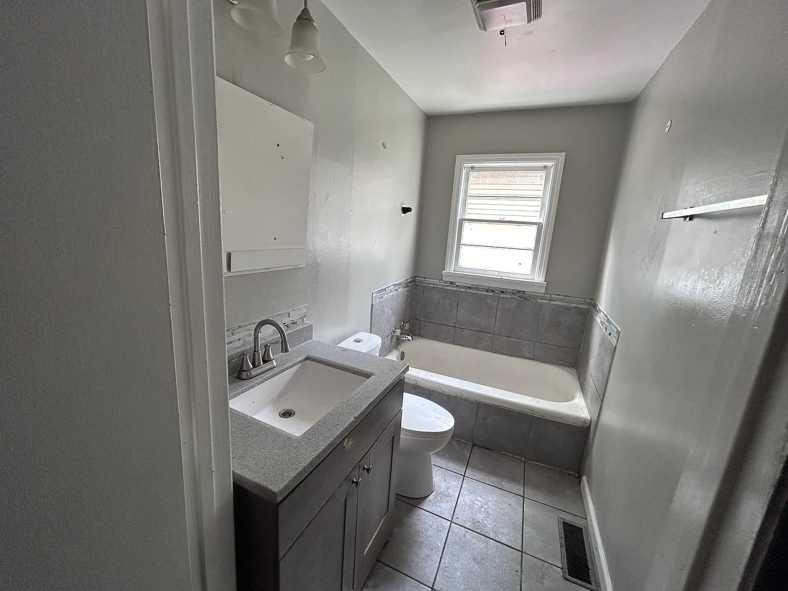 2 bed, 780 sqft, $850 — Photo 4