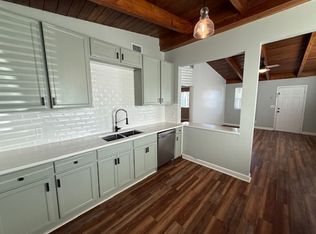 1811 Seminole Rd, Atlantic Beach, FL 32233