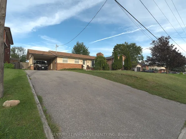 89 Thickson Rd S, Whitby, ON L1N 2C7