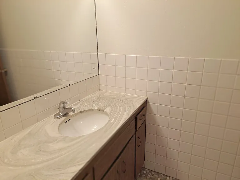 Apache Manor Apartments — Photo 63