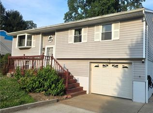 301 Shenandoah Dr, Byesville, OH 43723
