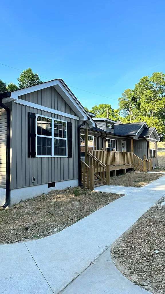 2 bed, $1,350 — Photo 2
