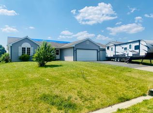 192 Prairie Moon Dr, Davis Junction, IL 61020