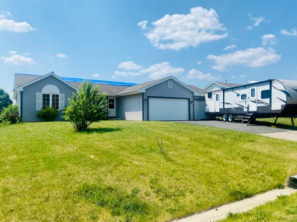 192 Prairie Moon Dr, Davis Junction, IL 61020