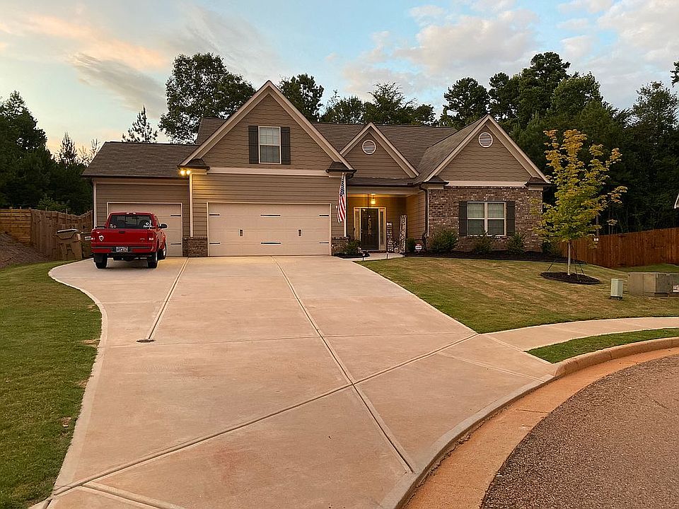 2nd image of 879 Joy Dr