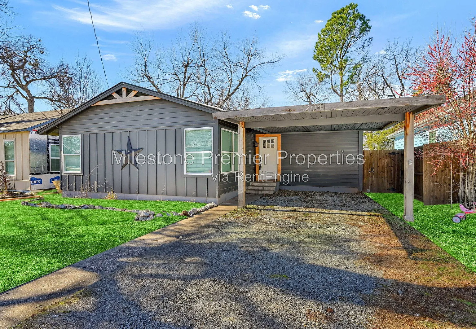 3 bed, 2.0 bath, 1295 sqft, $1,500 — Photo 3