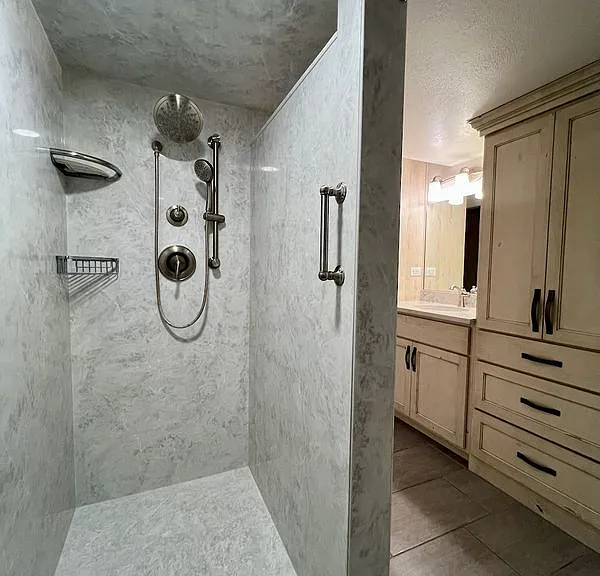 425 Lakeview Way — Photo 24
