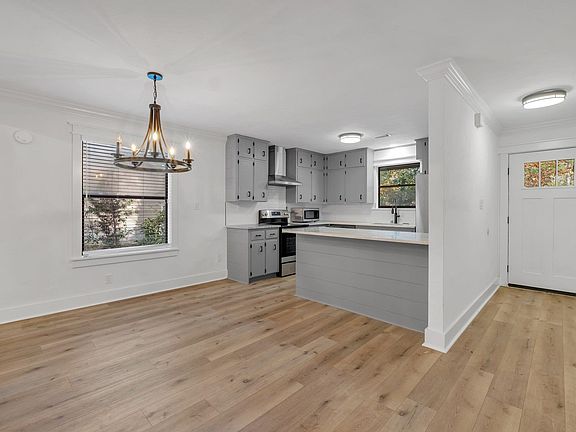 3rd image of 3445 Cedarwood Trl