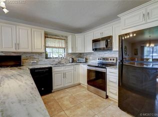 1020 NE Zebrina Senda, Jensen Beach, FL 34957