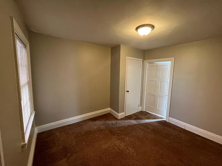 45 E North St — Photo 18