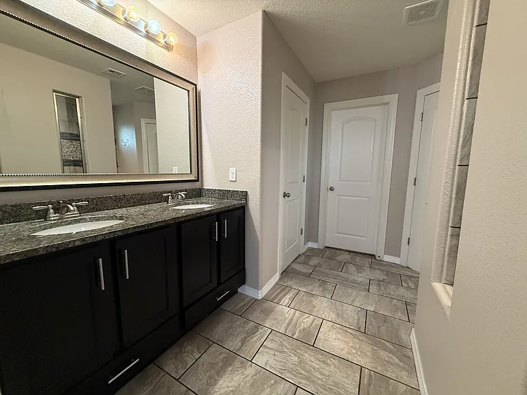 1028 Flyer Pl — Photo 39