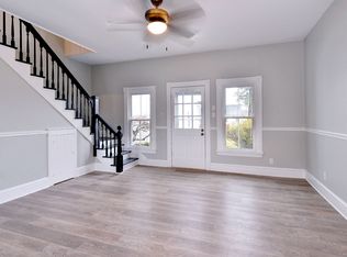 419 1st St, West Point, VA 23181