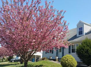 4335 Still Meadow Rd, Fairfax, VA 22032