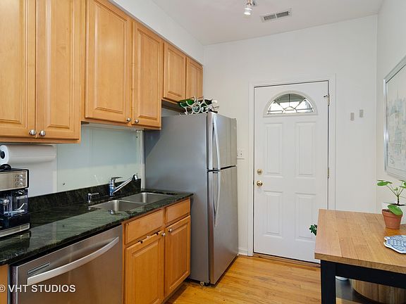 5th image of 828 W Agatite Ave APT 3