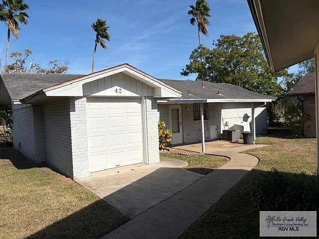 2 bed, 2.0 bath, 1500 sqft, $2,500 — Photo 2