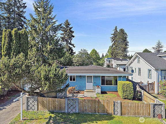 2nd image of 1410 SW 149th Street