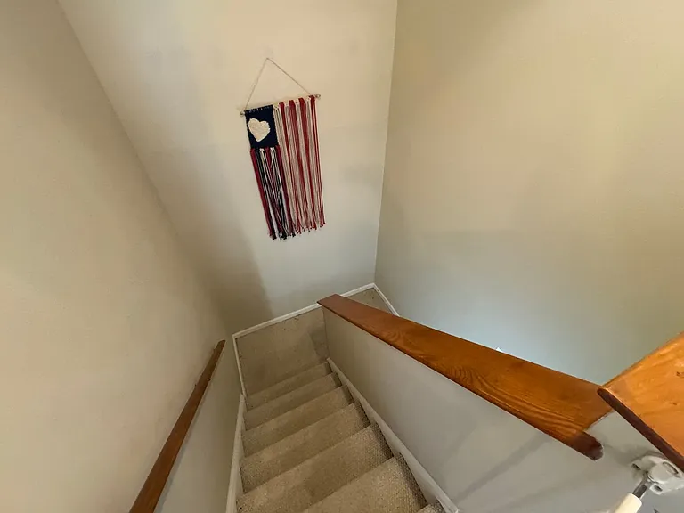 6 Old Pond Ct — Photo 13