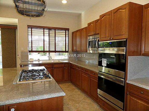 4th image of 9580 Los Cotos Ct