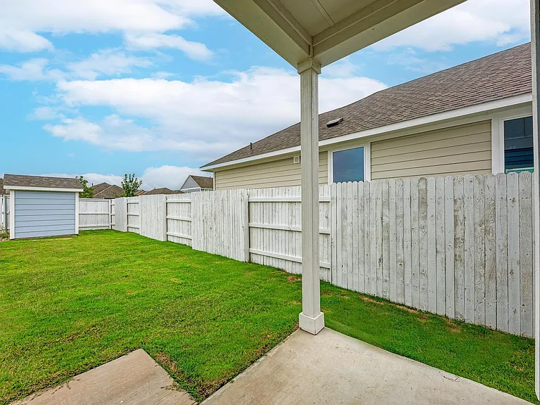 158 Daylily Dr — Photo 31