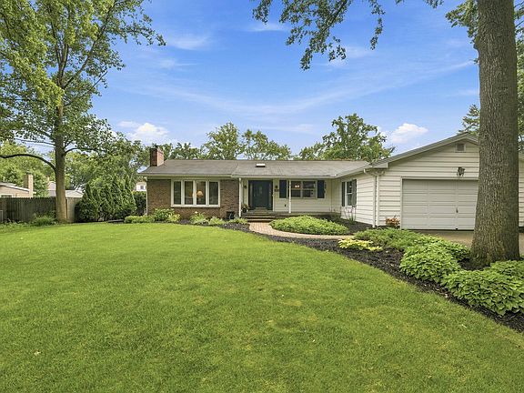 3rd image of 157 Ivy Hill Dr