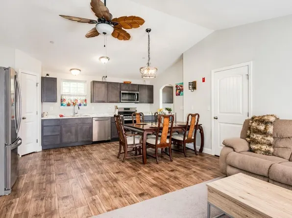 80 Dixon Road, Lebanon, ME 04027