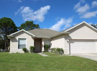 880 Lyons Cir NW, Palm Bay, FL 32907