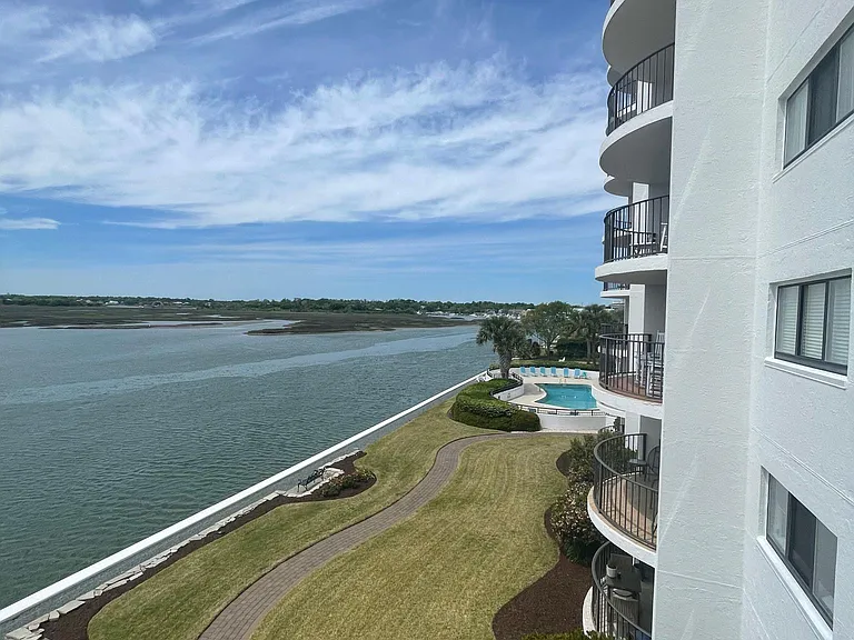 322 Causeway Dr #306 — Photo 15