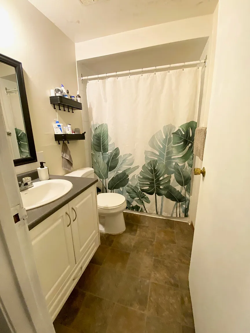 1333 Broadway E #214 photo 1