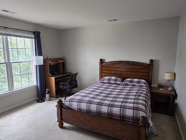 4804 Coachmans Landing Ct — Photo 33