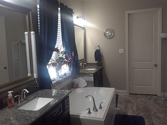 5th image of 3223 Manzanita Ln