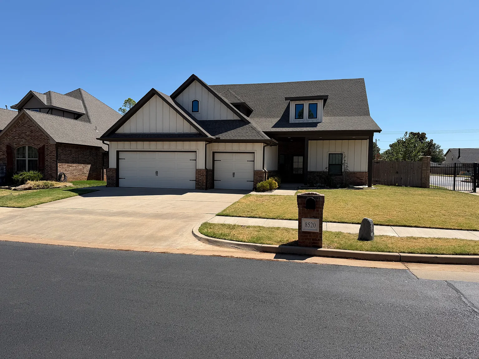 4 bed, 2513 sqft, $2,600 — Photo 2