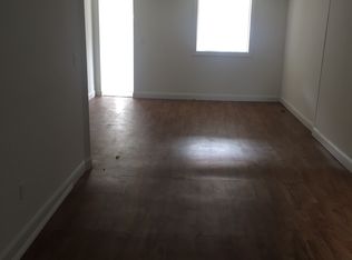 3859 Fairmount Ave, Philadelphia, PA 19104