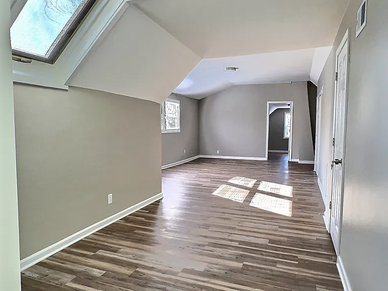 2501 N Bartlett Ave #B — Photo 2